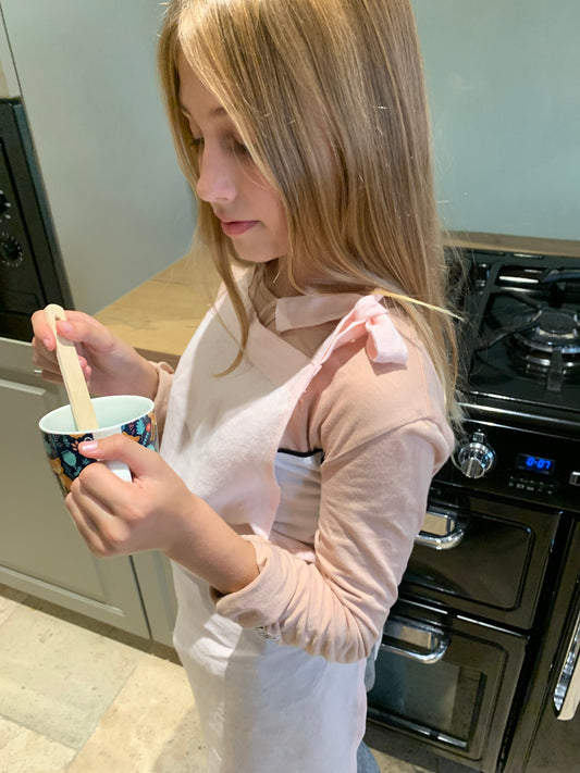 tablier lin lavé rose pale fillette 6/12 ans