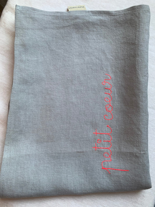 Lange lin lavé gris broderie "petit cœur" rose fluo 100 x 100 cm