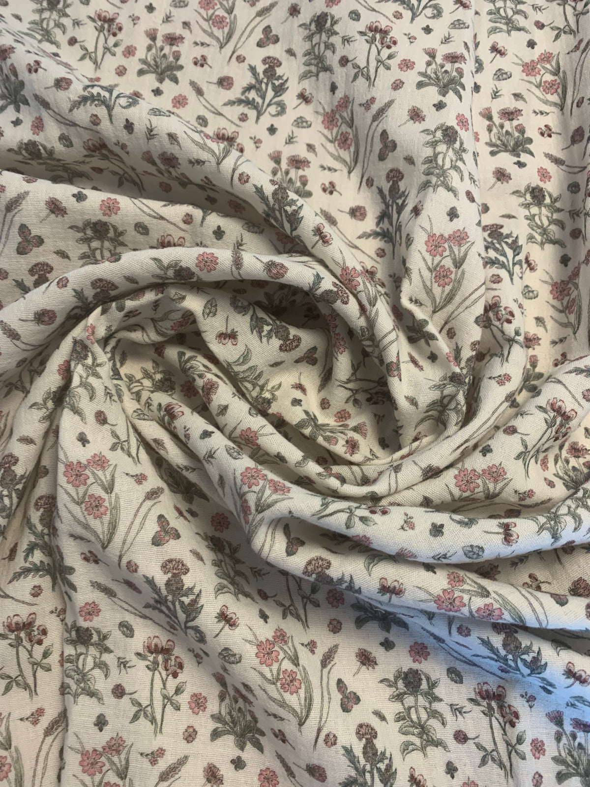 Lange en gaze de coton écru petites fleurs 70 x 70 cm 