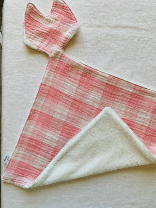 doudou plat en forme renard en gaze de coton grands carreaux  rose et blancs et douillette banche