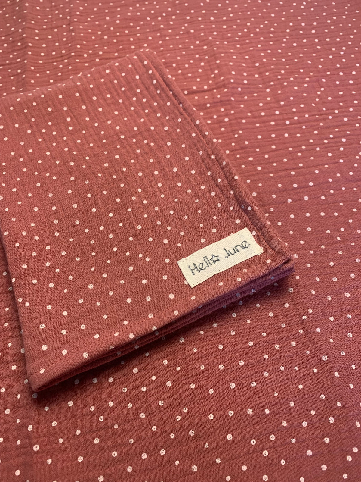 Lange gaze de coton vieux rose pois blanc.
